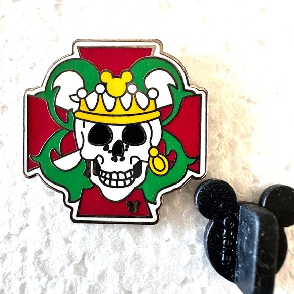 Disney Pin Trading Pirate Skull Collection 2007 Hidden Mickey King Crown PP51733 - Picture 5 of 8